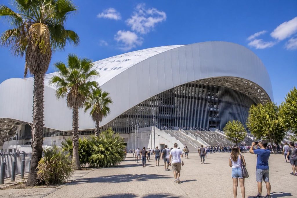 découvrez comment visiter le stade vélodrome à marseille, avec des conseils pratiques et les meilleurs horaires pour profiter pleinement de votre visite.